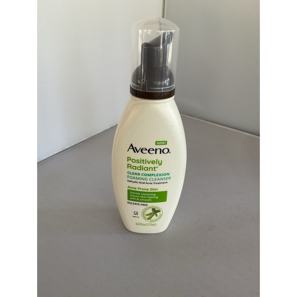 Aveeno Positively Radiant Daily Cleanser 6 Oz  Bottle